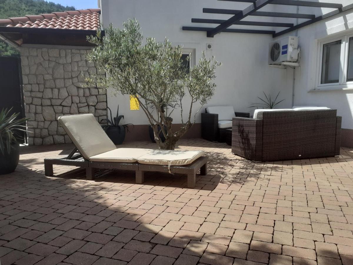 Villa Haus Niko Senj  Buitenkant foto