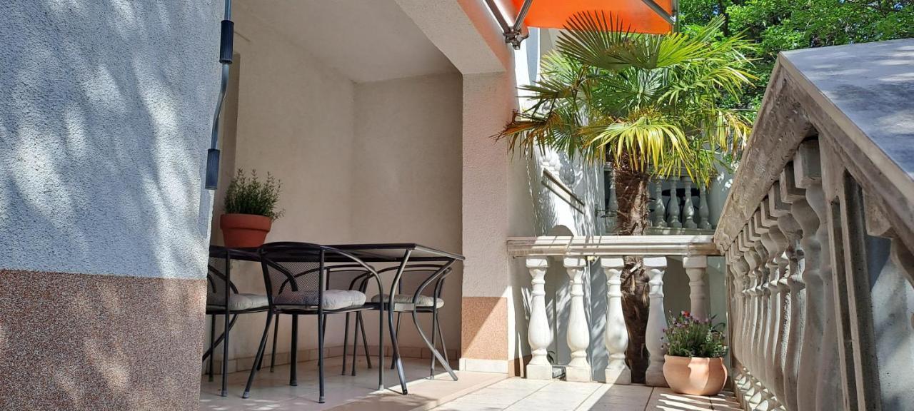 Villa Haus Niko Senj  Buitenkant foto